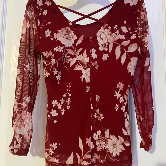 No Boundaries Floral Mesh Shirt - Picture 2 of 2